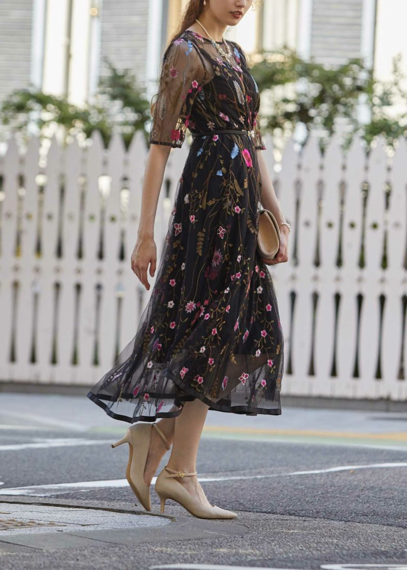 ヴィンテージ風フラワーカラー刺繍レースフィット＆フレアードレスのドレス|Dorry Doll
