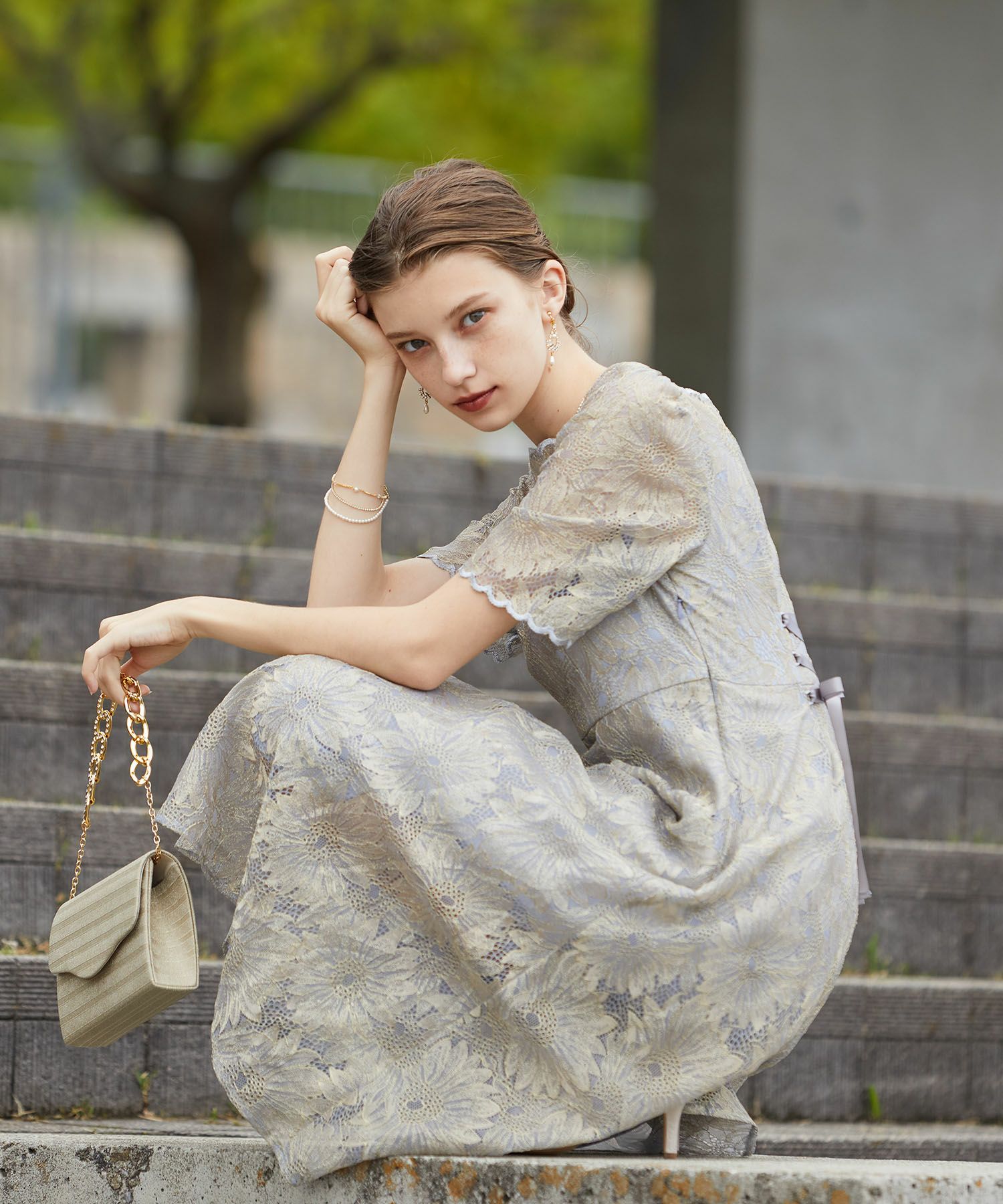 低身長さん向け】ゴールドヴィンテージレースドレス|DorryDoll 