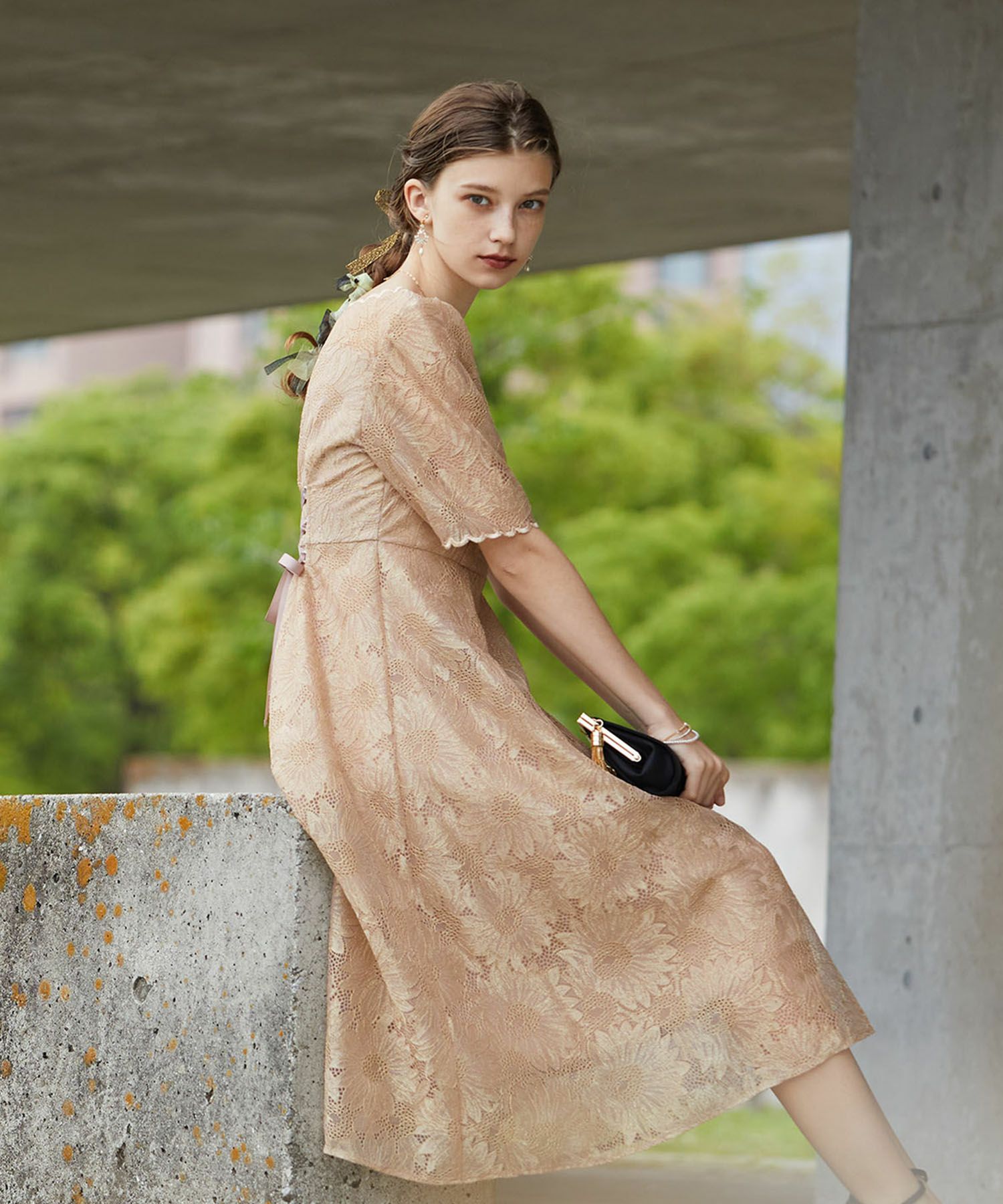 低身長さん向け】ゴールドヴィンテージレースドレス|DorryDoll 