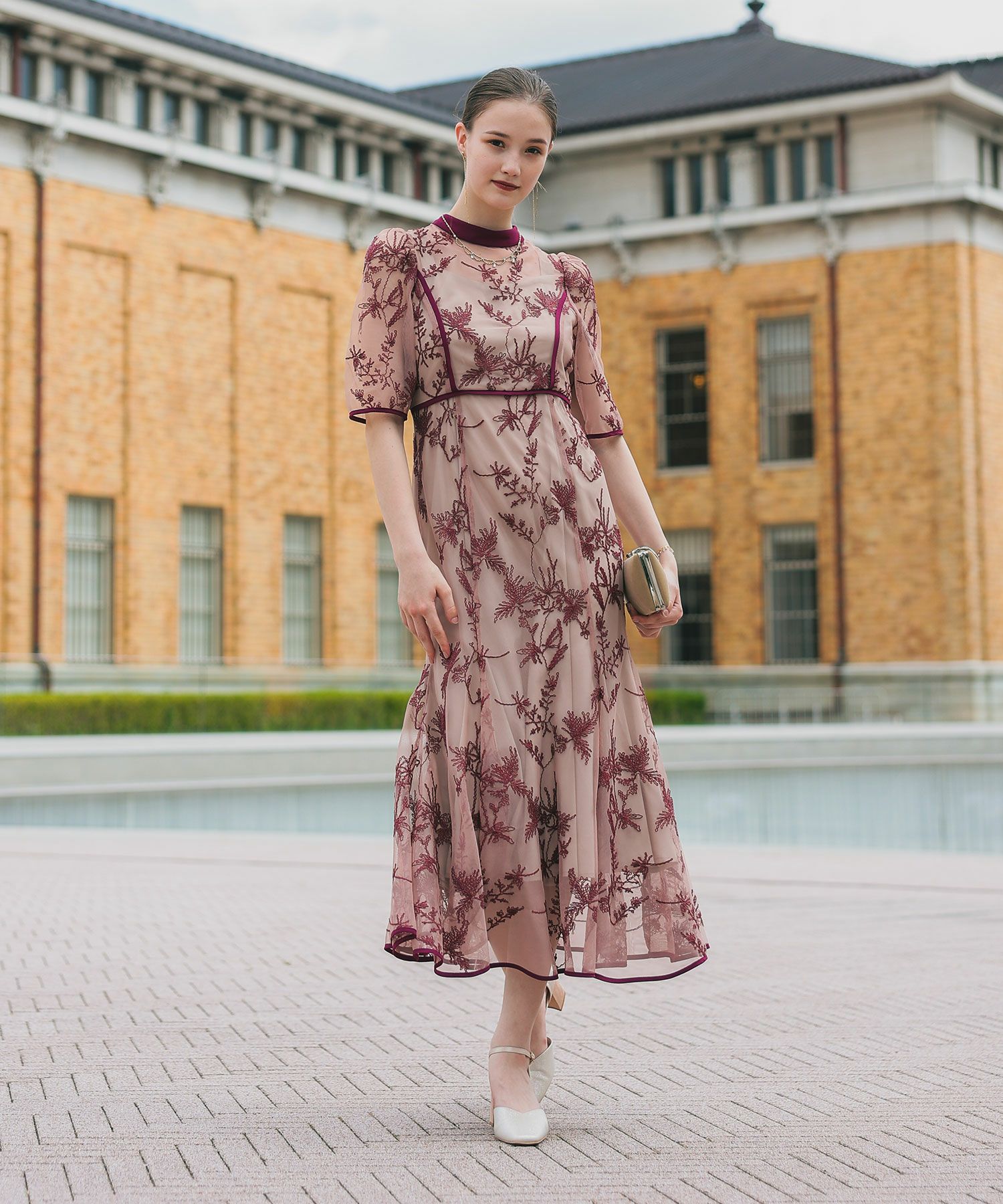 バイカラーエンブロイダリードレス|DorryDoll 