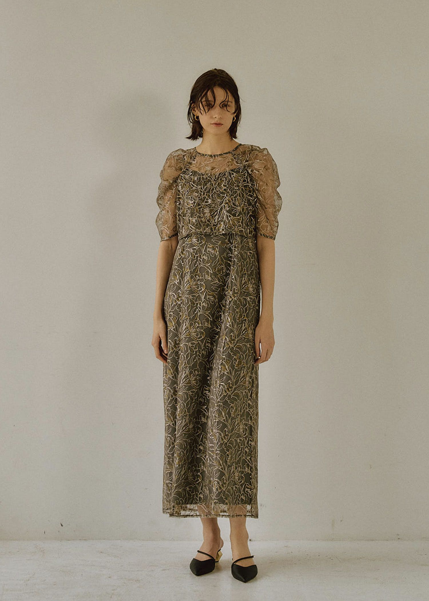 Whole race layered dress｜LE