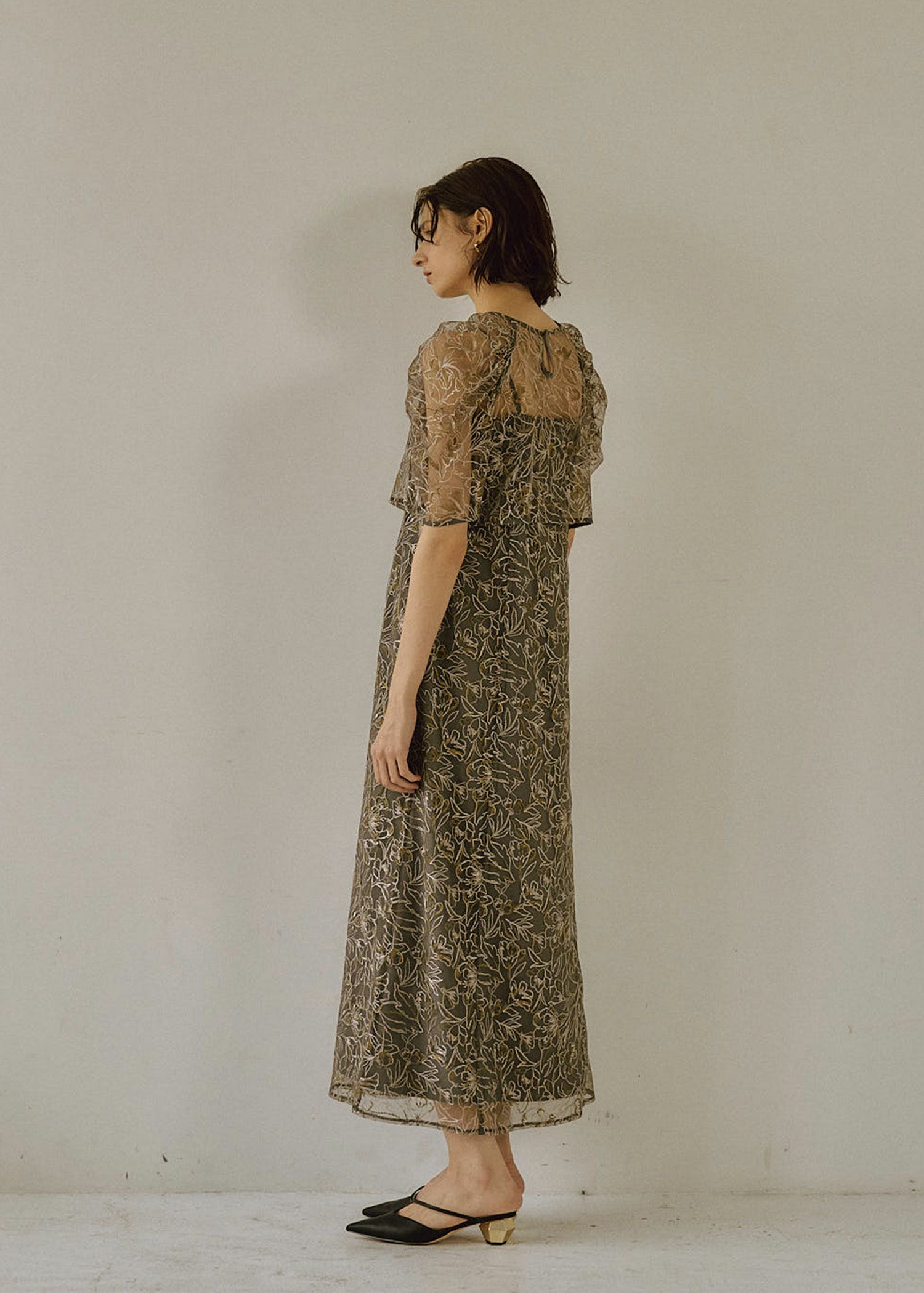 Whole race layered dress｜LE