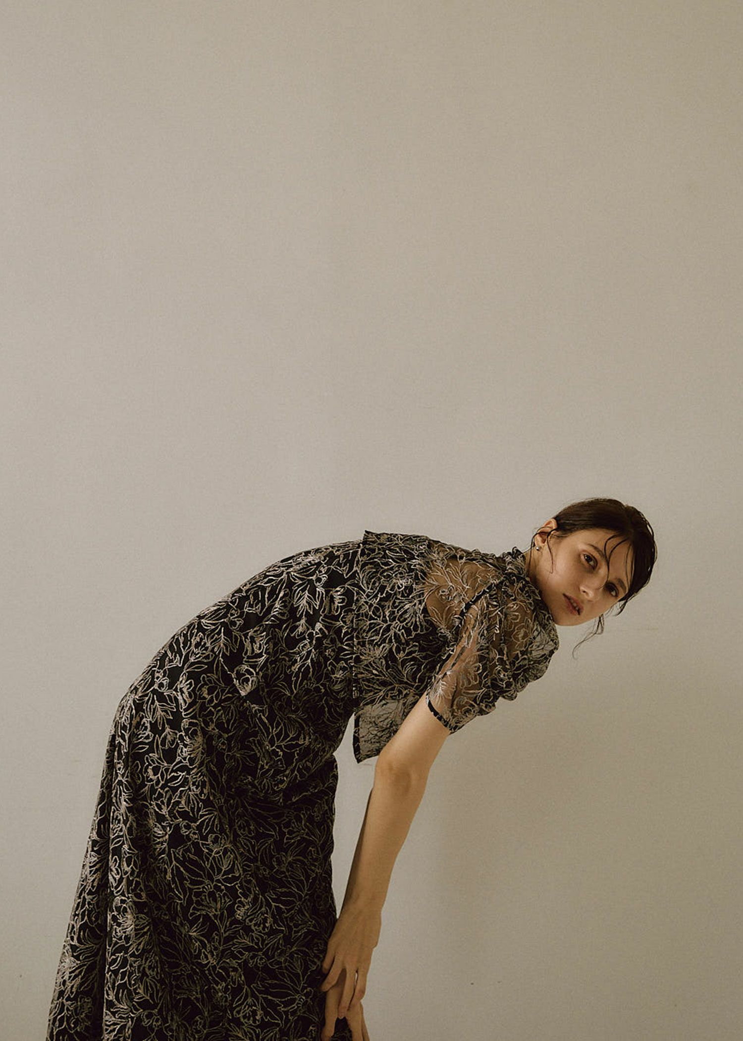 Whole race layered dress｜LE