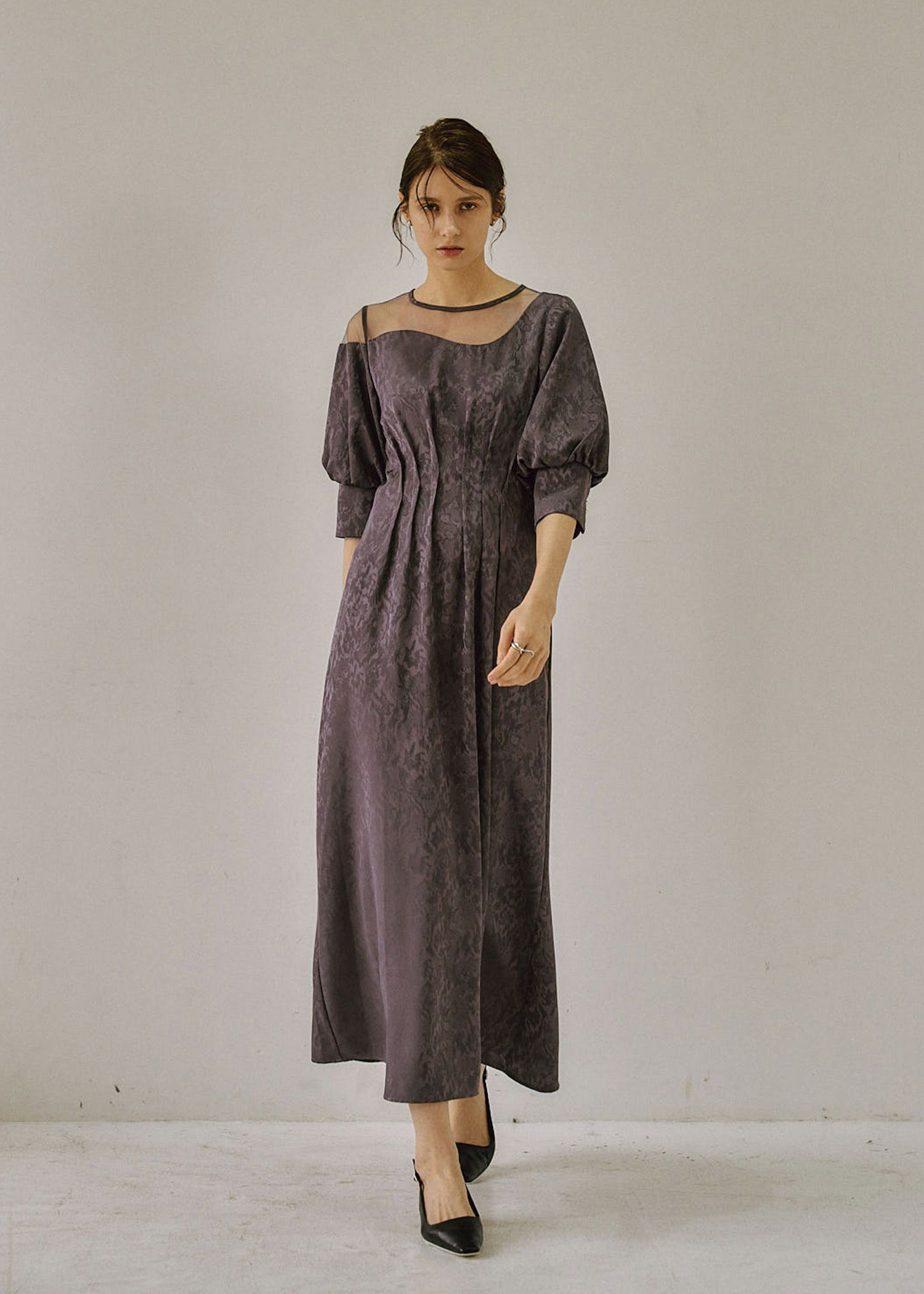 Meandering waist tuck flare dress｜LE