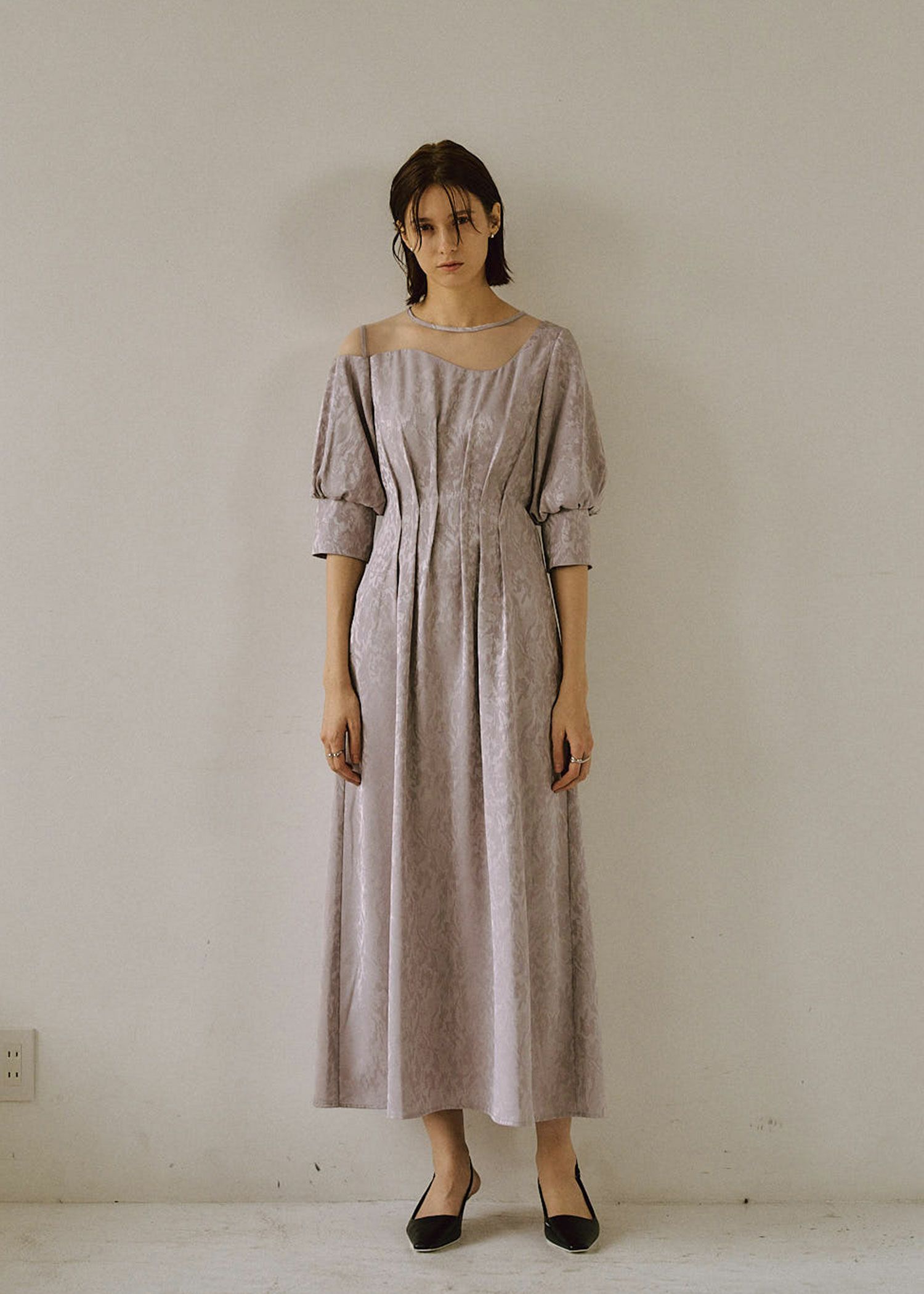 Meandering waist tuck flare dress｜LE