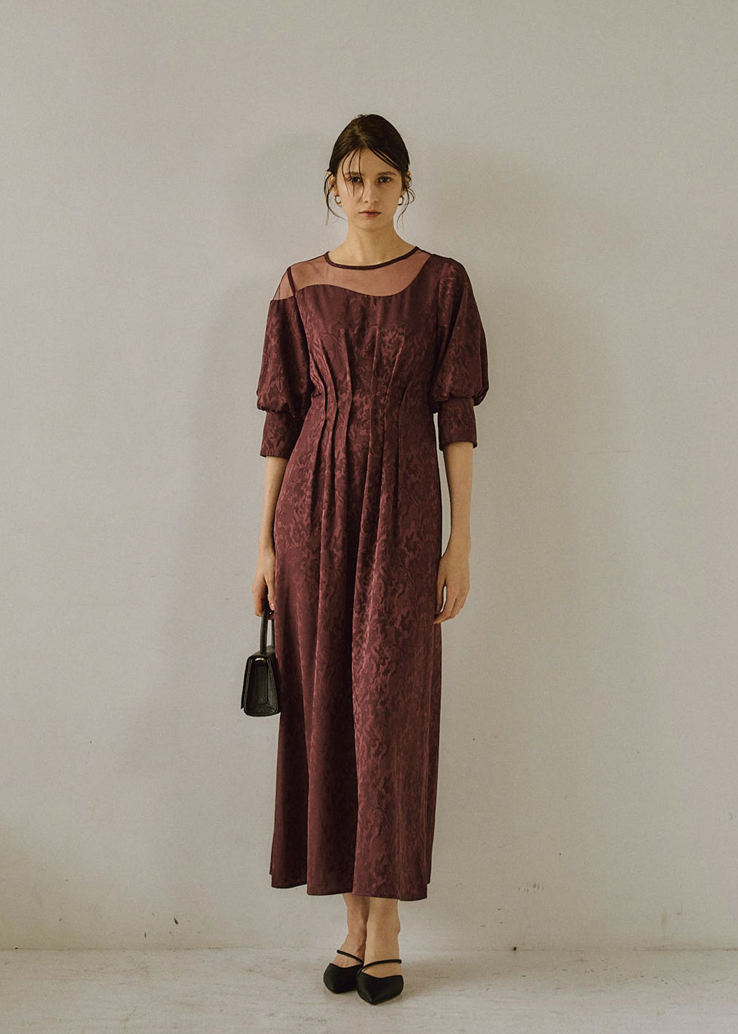 Meandering waist tuck flare dress｜LE