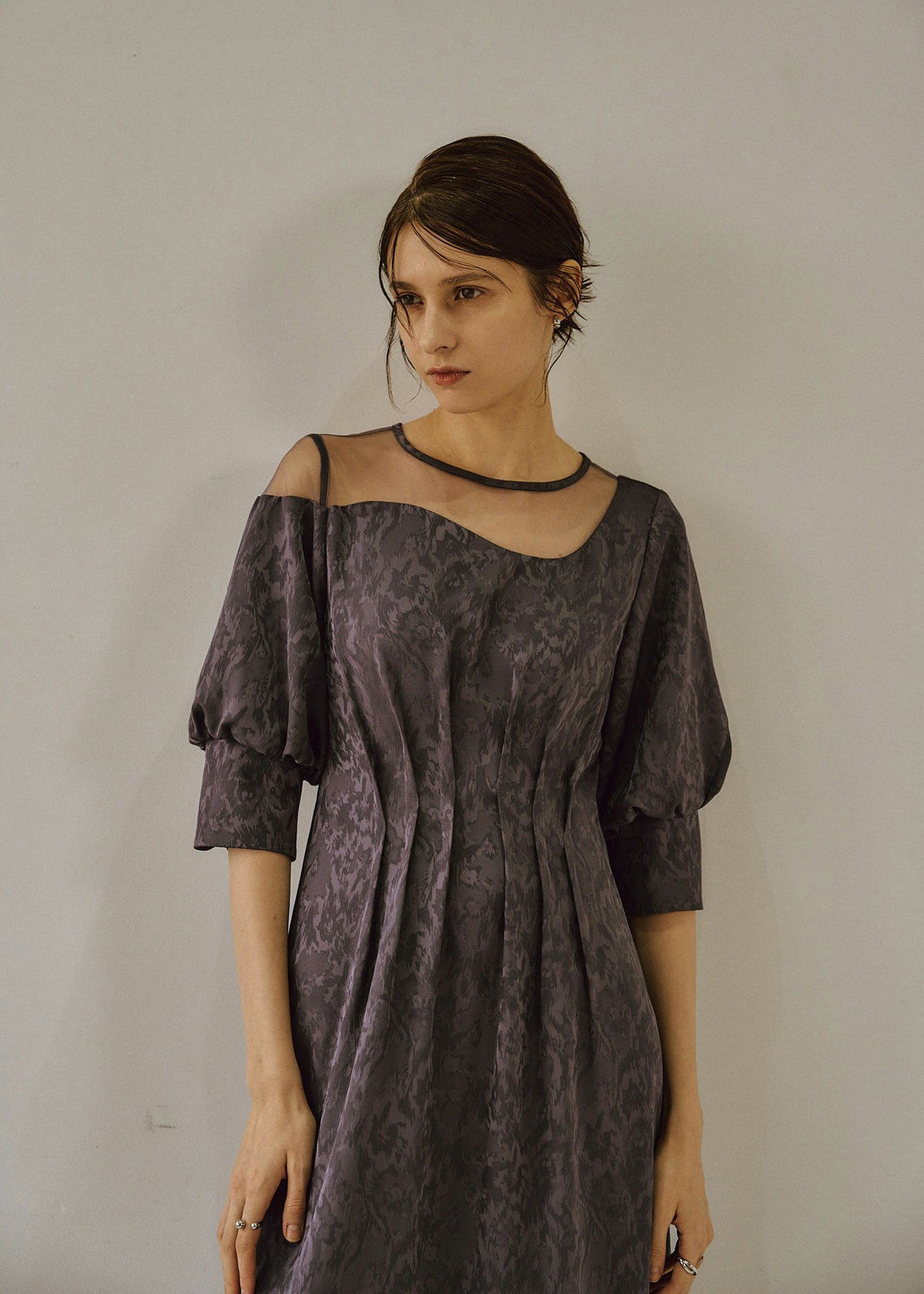 Meandering waist tuck flare dress｜LE 