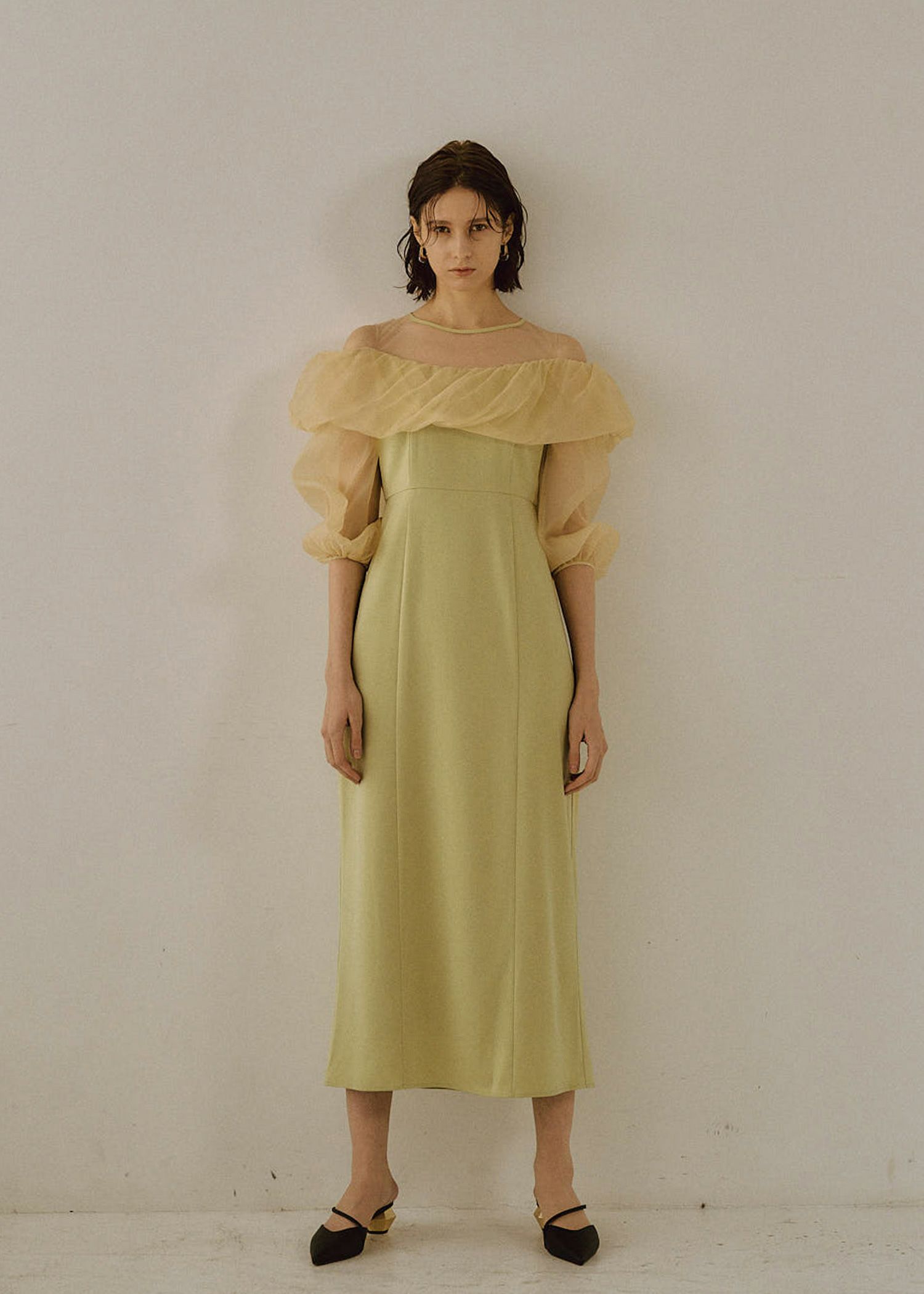 Off shoulder balloon dress｜LE