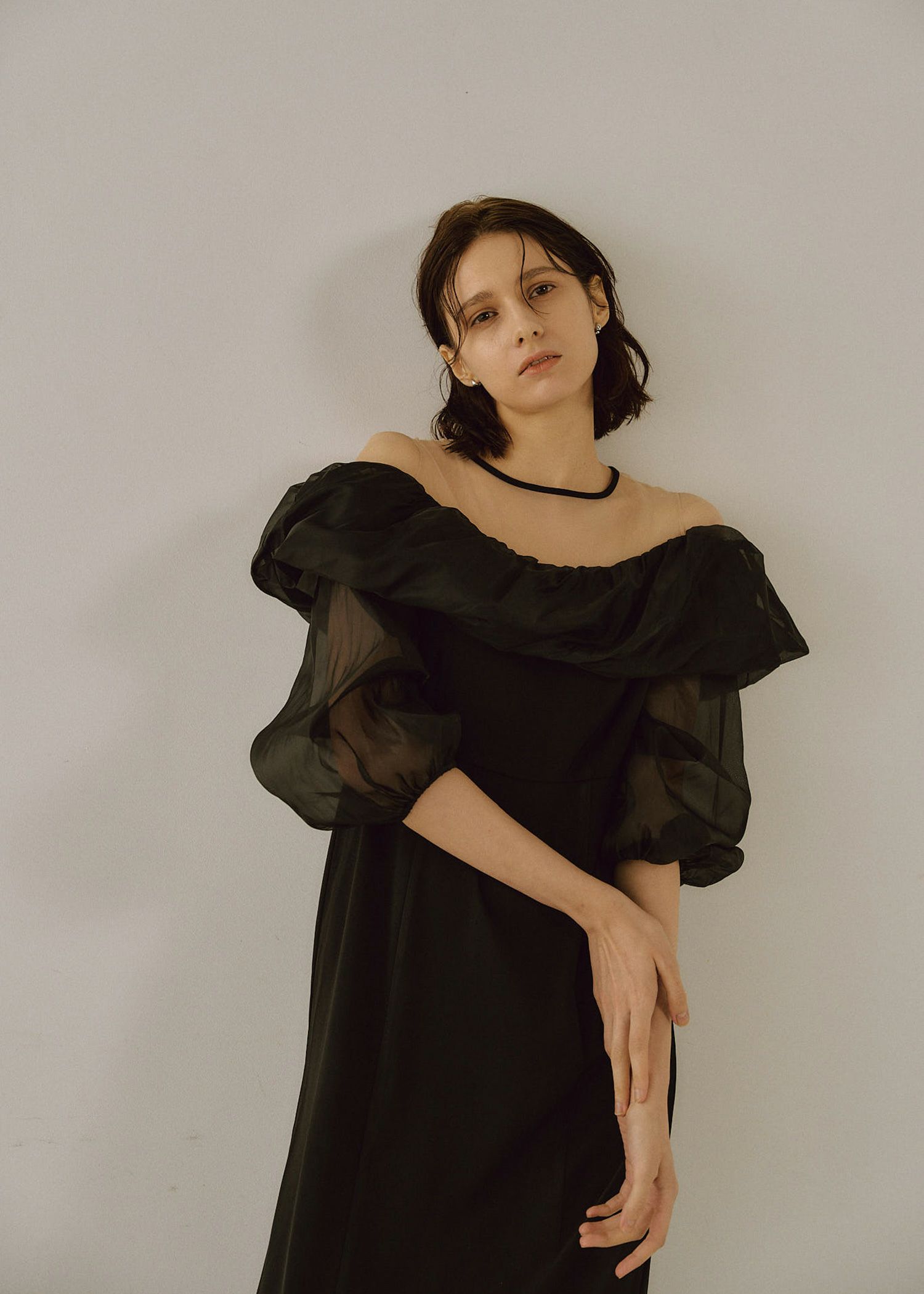 Off shoulder balloon dress｜LE
