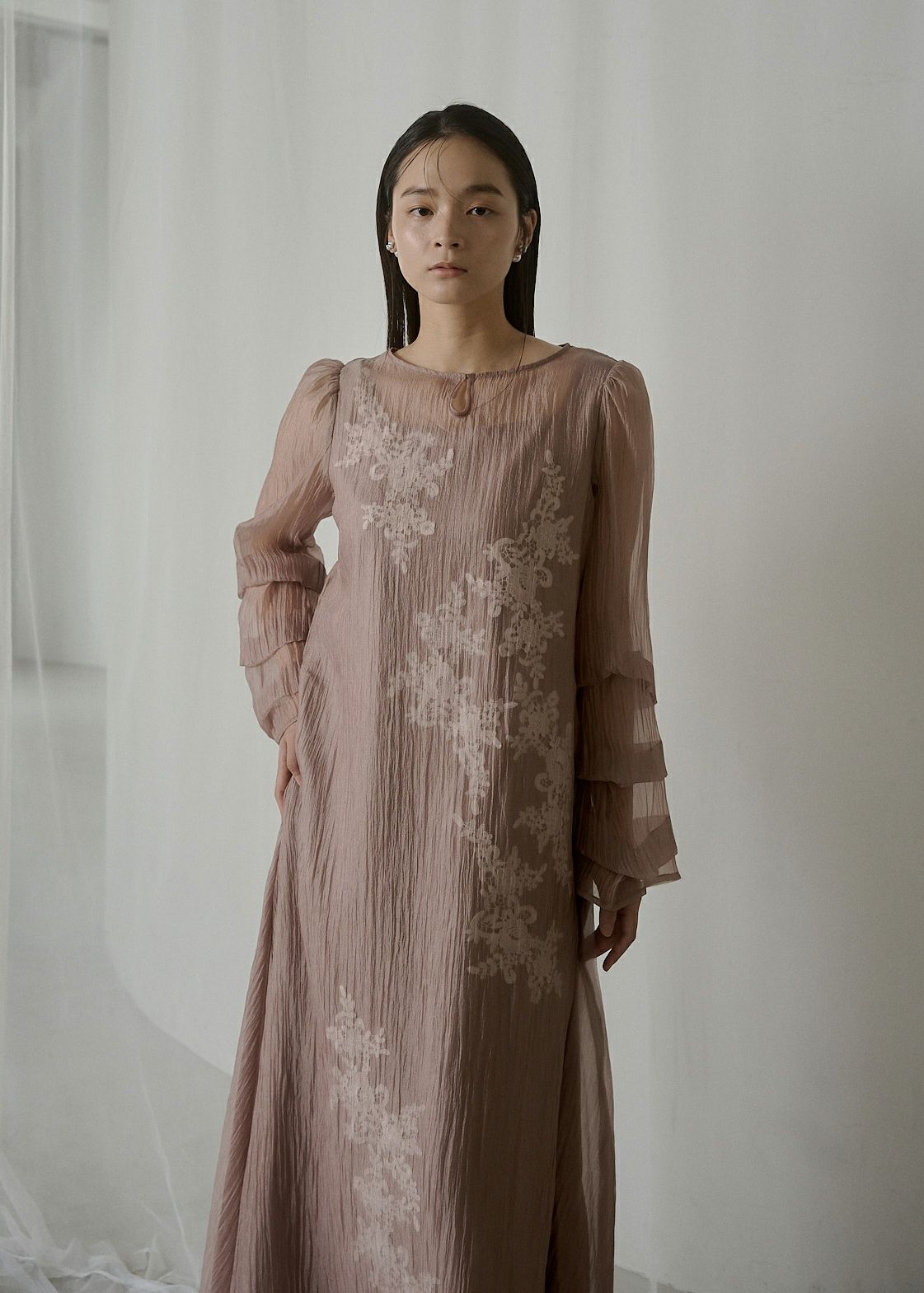 Sheer A-line onepiece｜LE 