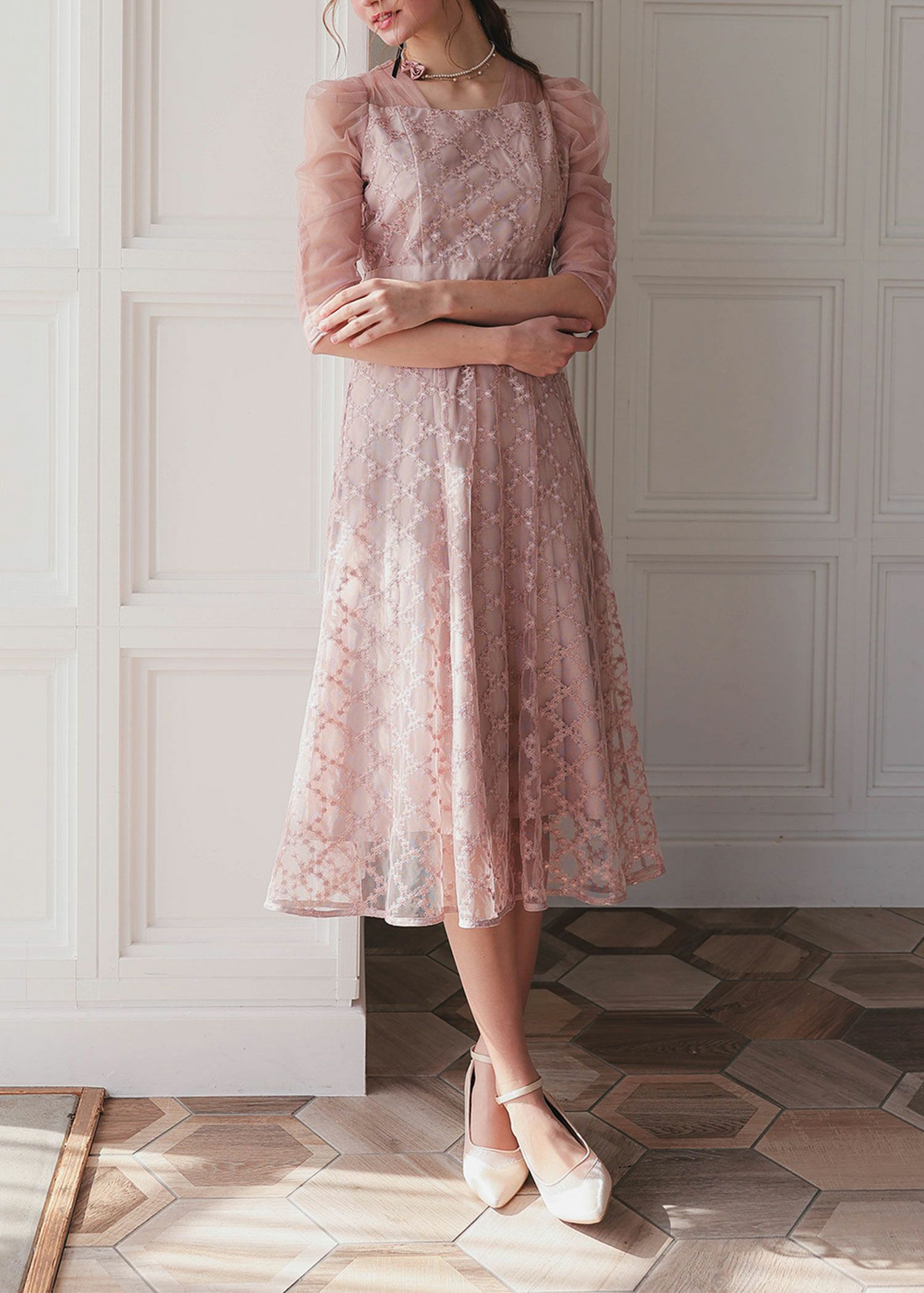 ヴィンテージ風フラワーカラー刺繍レースフィット＆フレアードレス M  