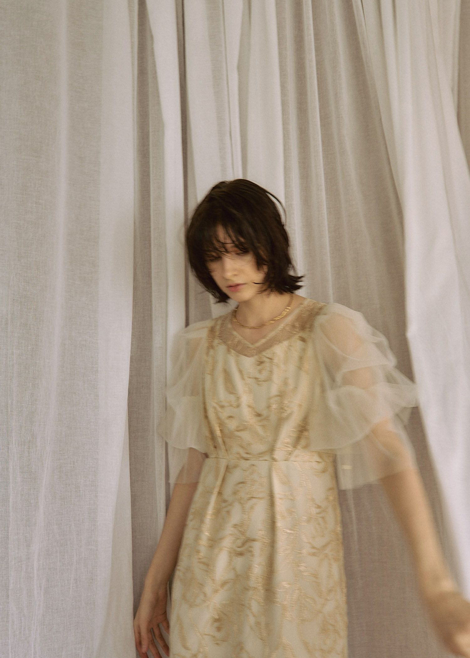 Fluffy sleeve pencil dress|LE