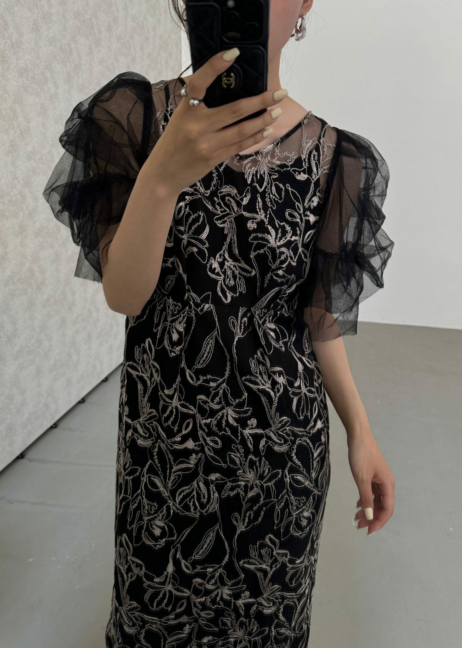 Fluffy sleeve pencil dress|LE