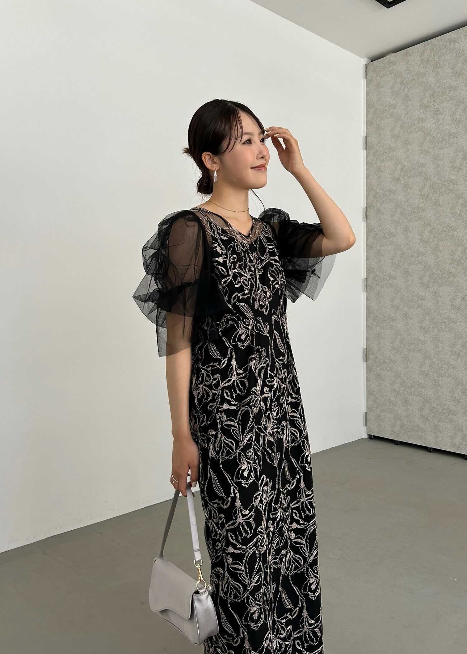 Fluffy sleeve pencil dress|LE 