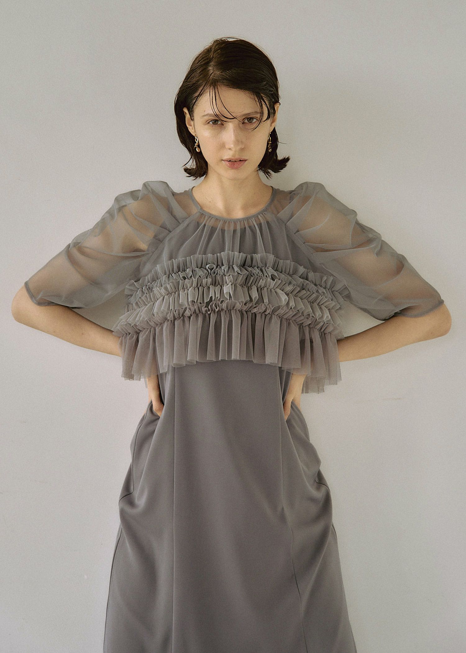 Ruffle tulle airy dress|LE