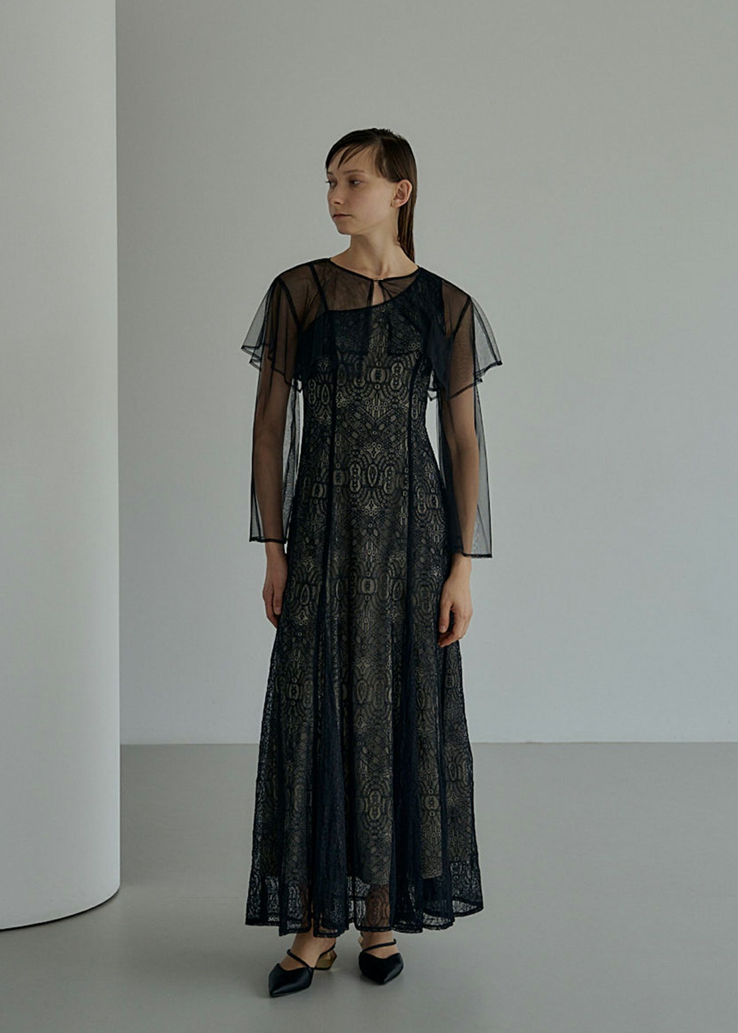 Whole race layered dress｜LE