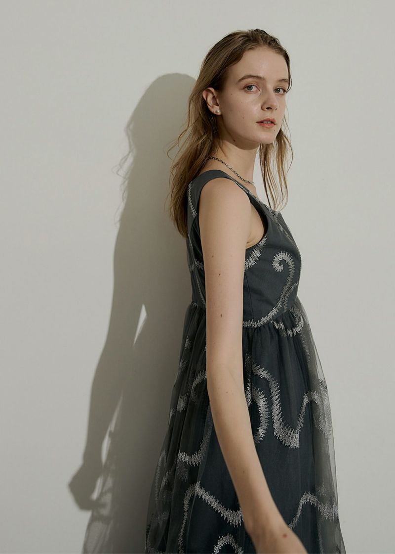 Grafitti cocoon dressのドレス|Dorry Doll / LE'RURE
