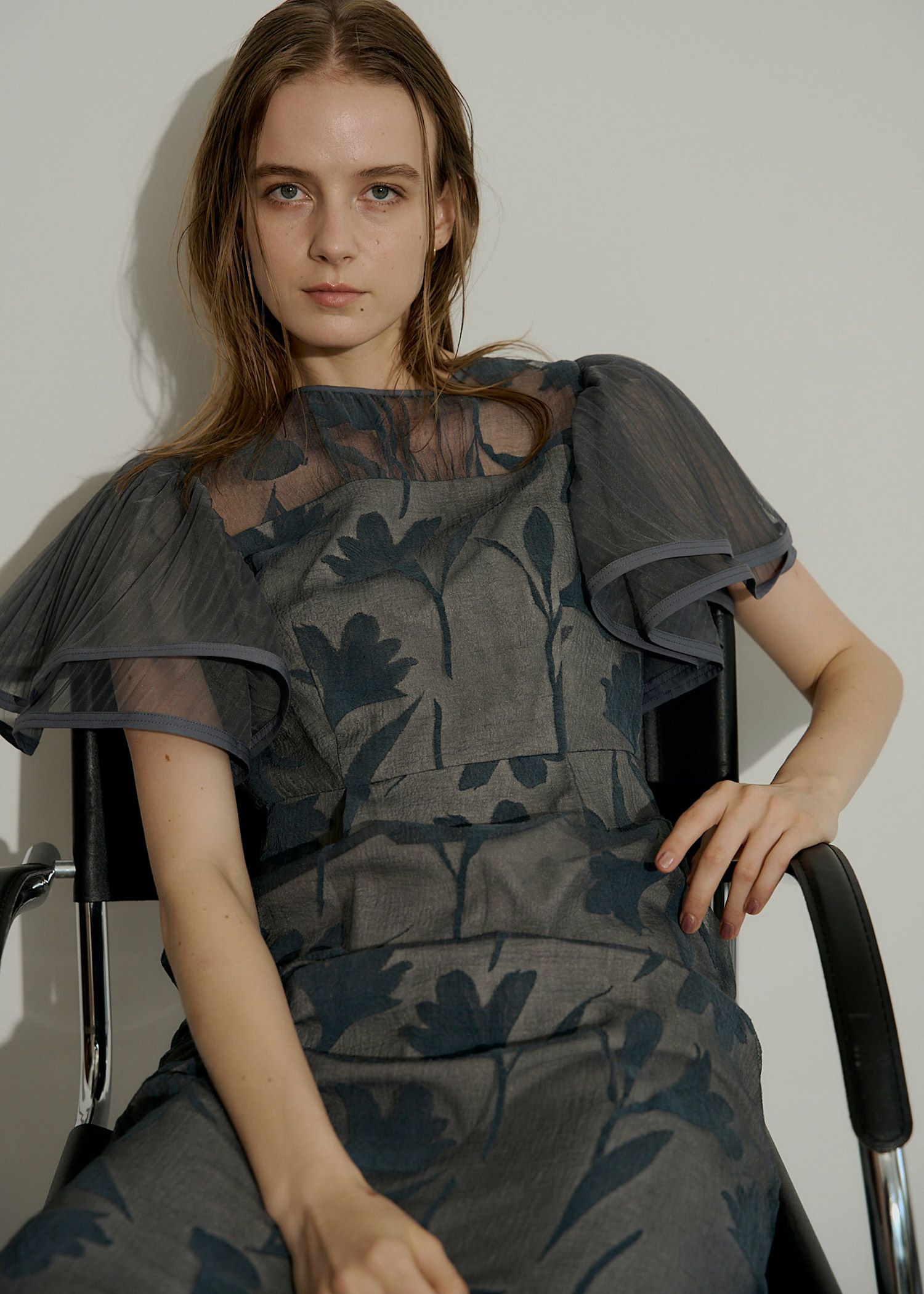 Circurar sleeve flower dressのドレス|Dorry Doll / LE