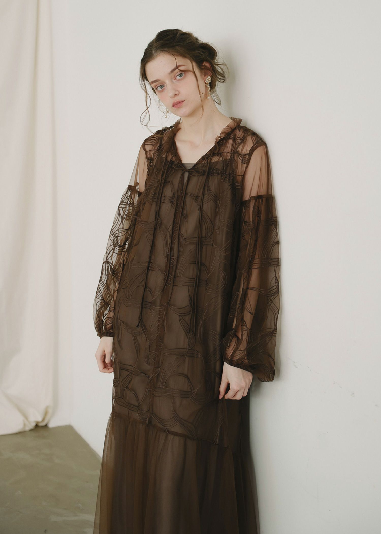 リボンエンブロイダリーレイヤードドレス｜DorryDoll 