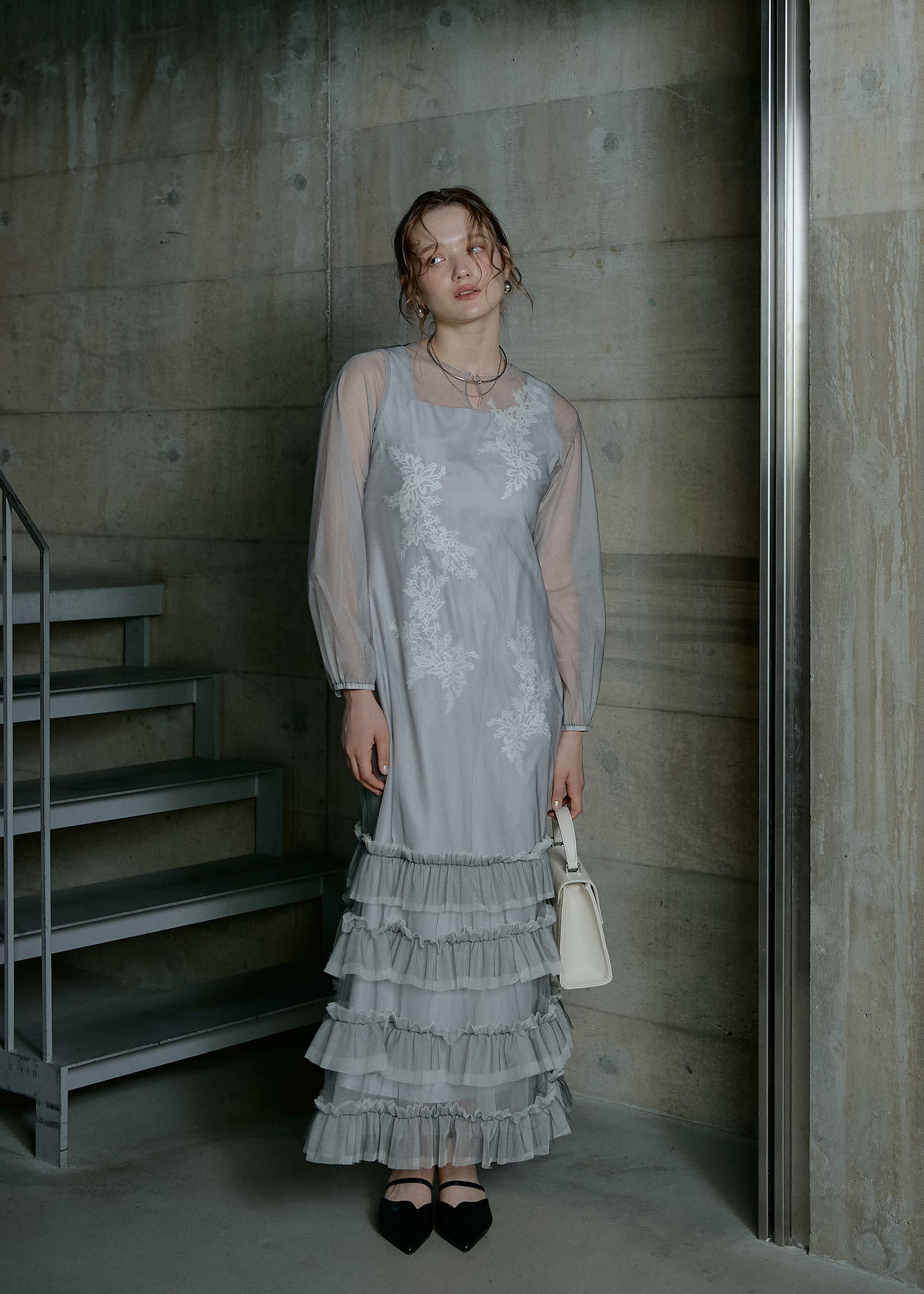 Lace motif frill line dressのドレス|Dorry Doll / LE'RURE